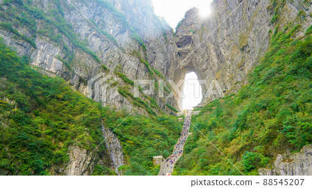 Zhangjiajie, China Tianmen-dong Zhangjiajie, China Tianmen-dong 88545207