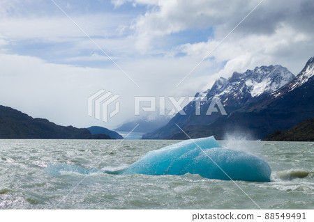 Grey Lake view, Torres del Paine, Chile 88549491