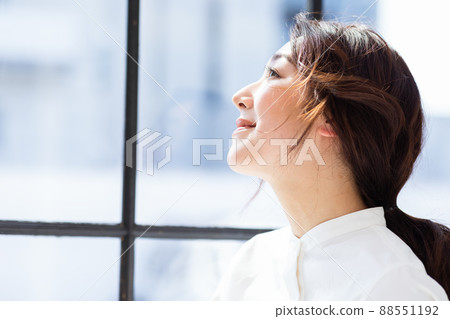 Young woman beauty image Young woman beauty image 88551192