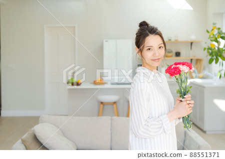 Mother's Day living kitchen 88551371