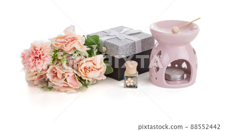 Pink perfume burner with a candle 88552442