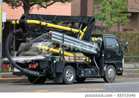 Image of a small pump car 88553046