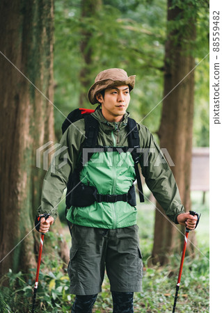 Trekking, hiking, mountaineering 88559482