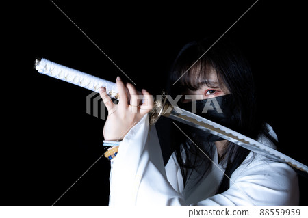 扮演武士的女人 88559959
