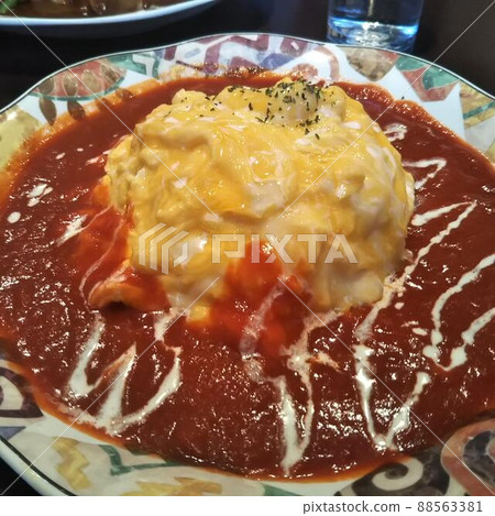 Tomato sauce omelet rice Tomato sauce omelet rice 88563381