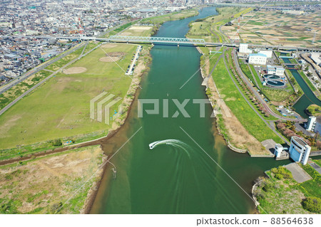 春天的江戶川鳥瞰圖 春天的江戶川鳥瞰圖 88564638