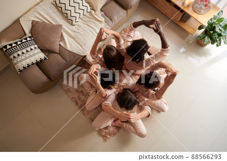 Young Women Sitting in Circle Young Women Sitting in Circle 88566293