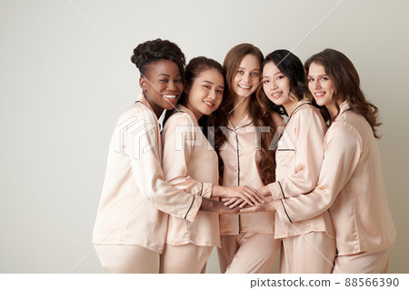 Multi-ethnic Group of Female Friends 88566390