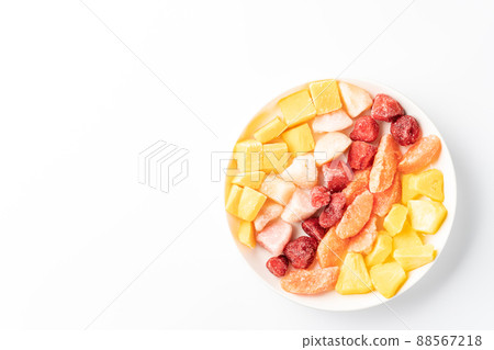 Assorted frozen fruits 88567218