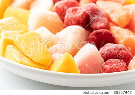 Assorted frozen fruits 88567447