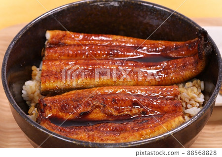 Unadon,鰻魚kabayaki碗 Unadon,鰻魚kabayaki碗 88568828