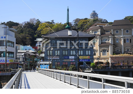 4月藤澤273青銅鳥居和江之島弁天橋/江之島 88573038