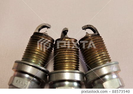 Spark plug of a car used for traveling 135,000 km (compact car) Spark plug of a car used for traveling 135,000 km (compact car) 88573540