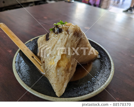 傳統美食肉粽 端午節 中國飯糰 台式飯糰 傳統美食肉粽 端午節 中國飯糰 台式飯糰 88578370
