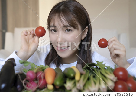 蔬菜和婦女的肖像 88585510