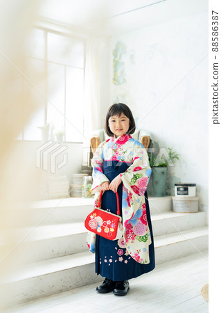 女孩穿著袴紀念照片半成人儀式七鄉山照相館 88586387