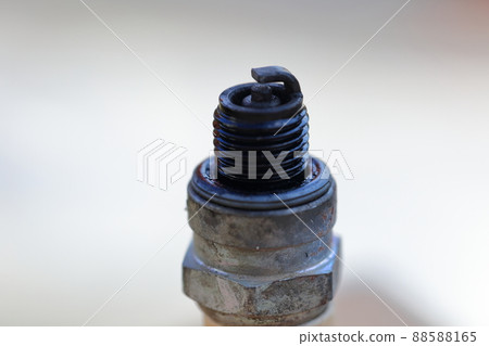 用於變暗發動機的火花塞 88588165