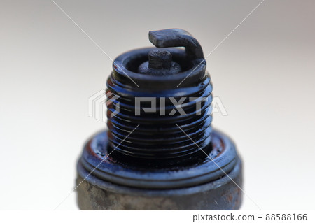 發動機火花塞老化 發動機火花塞老化 88588166