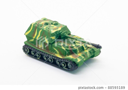 World war II tank model toy isolate on white background World war II tank model toy isolate on white background 88593189
