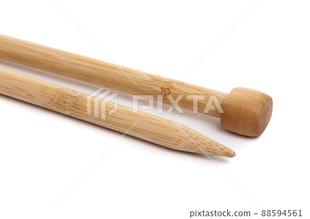 isolated knitting needles 88594561