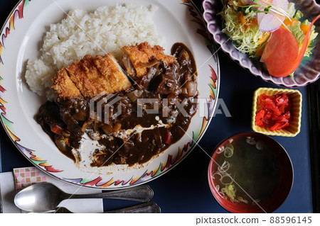 Katsu curry set meal with fresh cream (Aomori Prefecture) Katsu curry set meal with fresh cream (Aomori Prefecture) 88596145