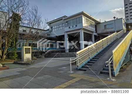 東日本旅客鐵道株式會社（JR東日本）根岸線磯子站橋頭站大樓磯子站森橫濱市磯子區站JK 06 88601100