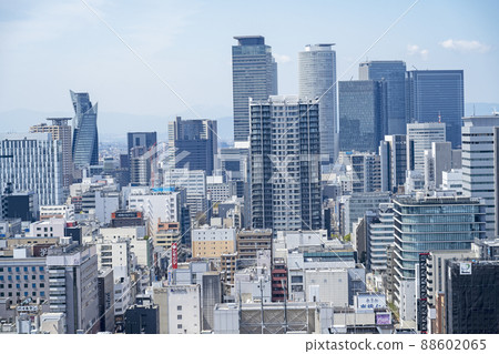 俯瞰名古屋市容和名古屋站方向 88602065
