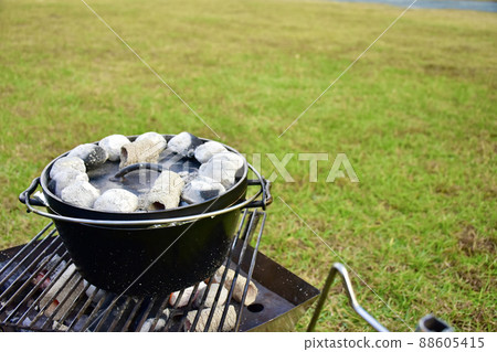 Cap image Dodge oven cooking Cap image Dodge oven cooking 88605415