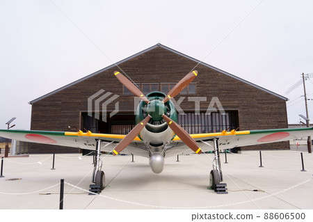 Full-scale model of the local fighter "Shiden Kai" (Kasai City, Hyogo Prefecture) 88606500