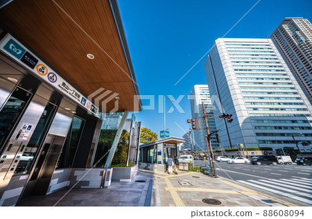 青山一丁目站出現的電梯等日本東京城市景觀 88608094