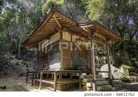 岩屋岩屋寺 岡山縣美沙門多總社市 88612762