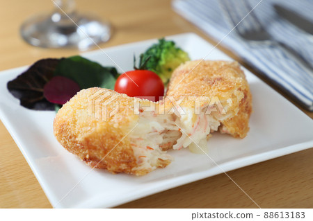 蟹奶油炸肉餅 蟹奶油炸肉餅 88613183