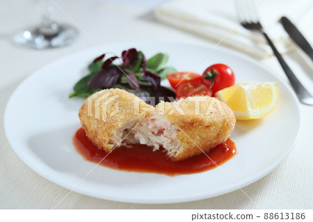 Crab cream croquette 88613186