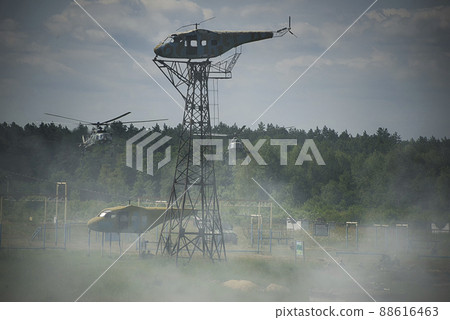 Helicopters with troops are approaching the landing point. 88616463