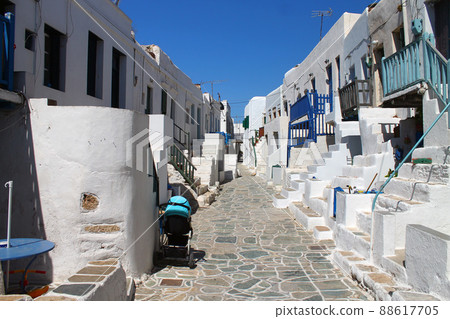 The stroller in the white village 88617705