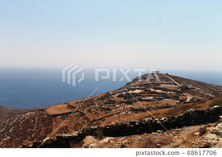 The church which disappears in the sea The church which disappears in the sea 88617706