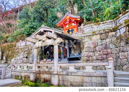 Otowa Waterfall in Kiyomizu Temple, Kyoto 88621156