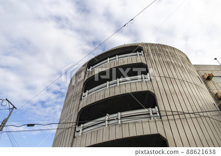 Parking garage 88621638