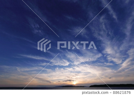 Evening view of the sky and strait covered with upper clouds, spring, super wide angle 88621876