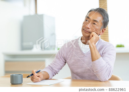 中間人寫一封信 88622961