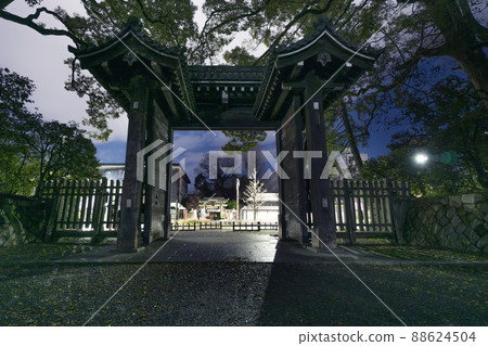 View of Sugawara-in Tenmangu from Kyoto Gyoen Shimodachiuri Gate View of Sugawara-in Tenmangu from Kyoto Gyoen Shimodachiuri Gate 88624504