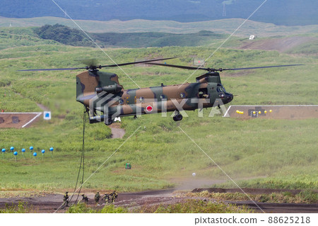 運輸直升機CH-47J 運輸直升機CH-47J 88625218