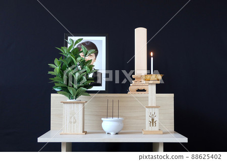 After-decoration after the funeral After-decoration after the funeral 88625402
