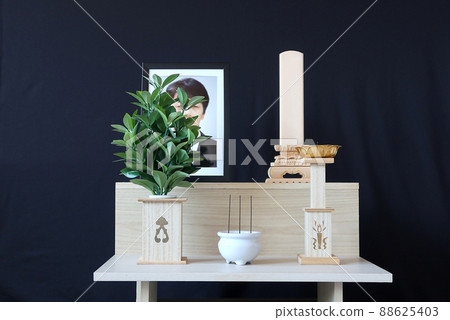 After-decoration after the funeral 88625403