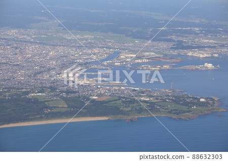 從空中看到的八戶港（青森縣八戶市） 88632303