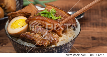 Taiwanese Snacks Braised Pork Belly Rice Taiwan Style Pork Don コンロウファン 88633244