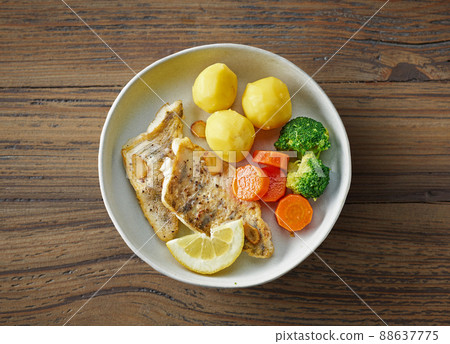 roasted zander filet 88637775