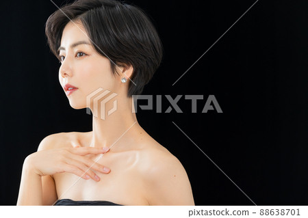 美麗的黑色背景 美麗的黑色背景 88638701