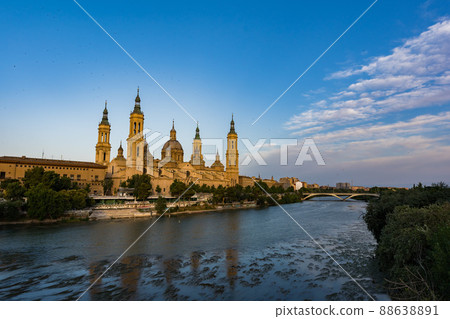 Nuestra Senora del Pilar 大教堂 薩拉戈薩 西班牙 Nuestra Senora del Pilar 大教堂 薩拉戈薩 西班牙 88638891