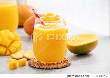 果汁水果汁果汁夏季飲料新鮮芒果多汁芒果汁芒果 88639047